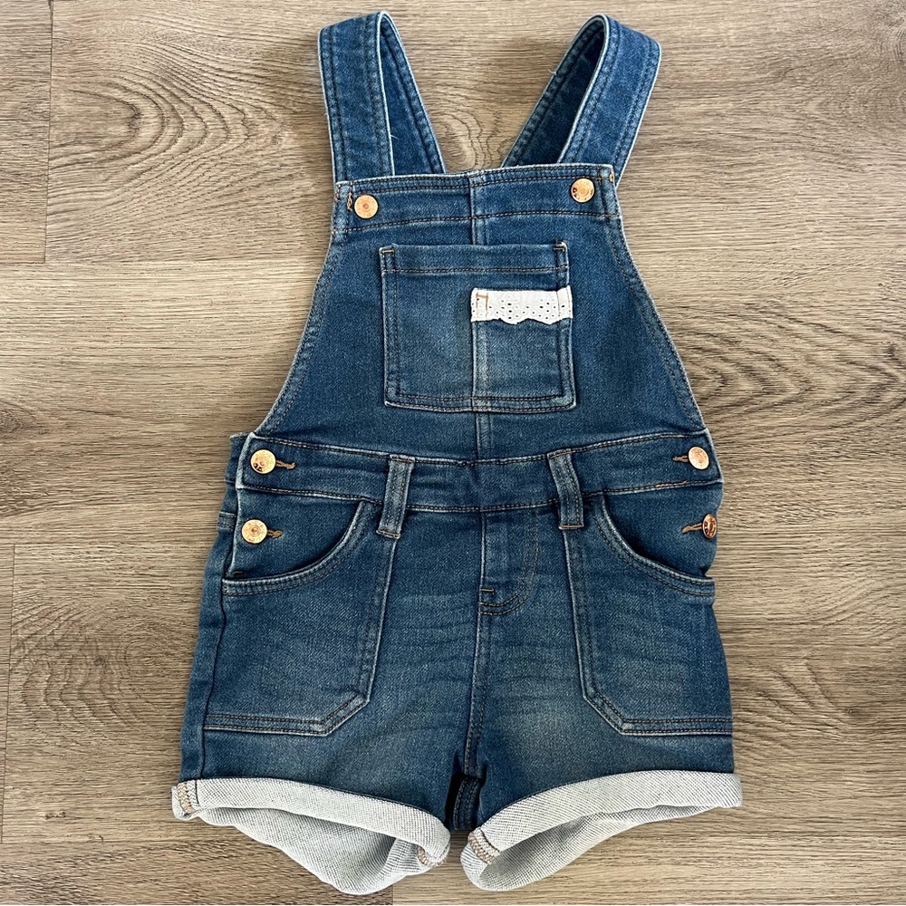 BCBG toddler girls blue denim overall shorts size 5